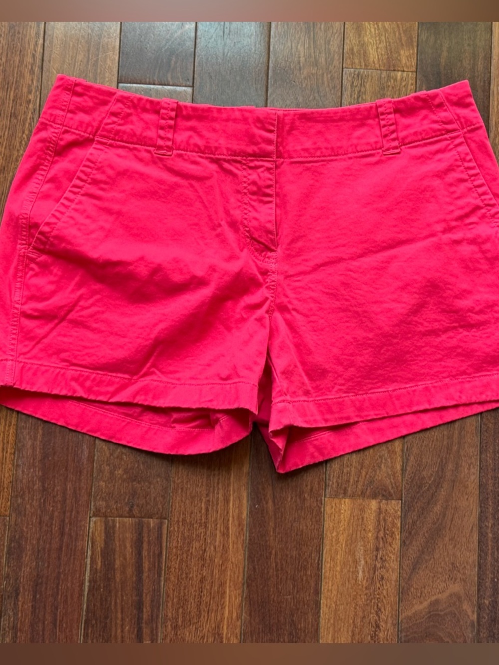 Women’s Vineyard Vines  Dark Pink Casual Shorts Size 10 Like New! 3 1/2” inseam